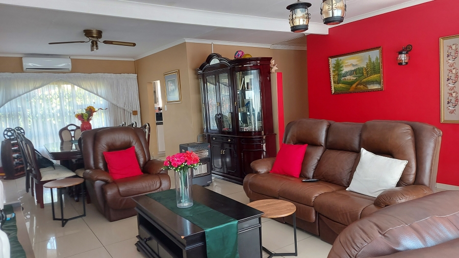 3 Bedroom Property for Sale in Oos Einde North West